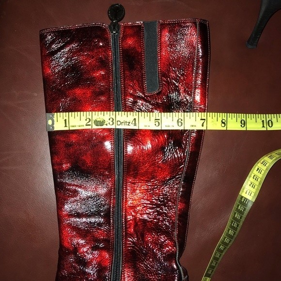 Donald J Pliner Peace Couture Collection - Picture 14 of 14